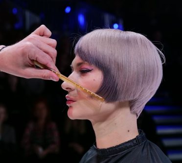 Lucian Busuioc x Mizutani Scissors: Premiere auf der TOP HAIR-Showbühne