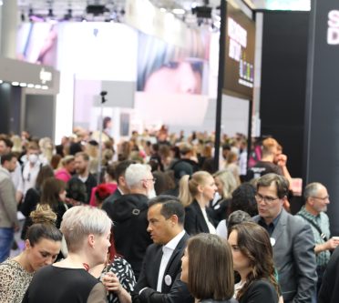 TOP HAIR: Endlich wieder live! Erfolgreicher Start der Leitmesse der Friseurbranche