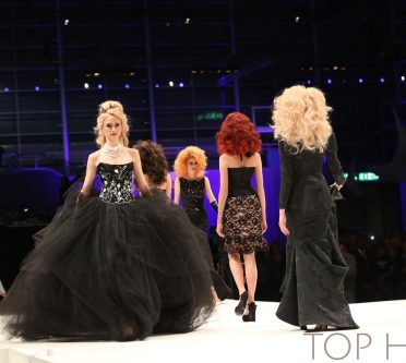 Designer Harald Glööckler zeigt pompööse Perückenshow auf der TOP HAIR